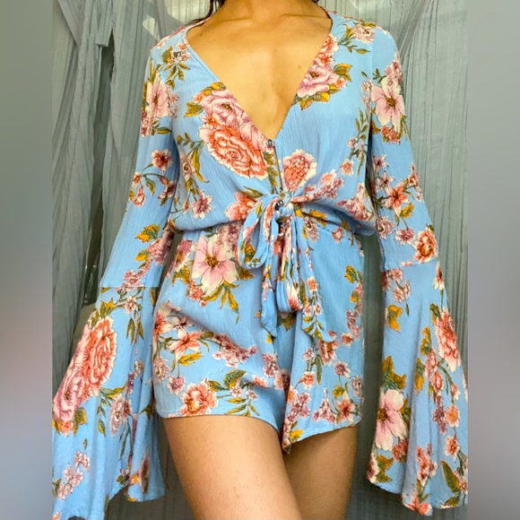 Billabong Boho Floral Romper - Picture 1 of 5